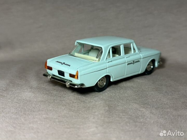 Модель СССР 1:43 Москвич 412 такси А2 без ми