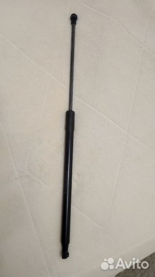 Амортизатор крышки багажника газовый