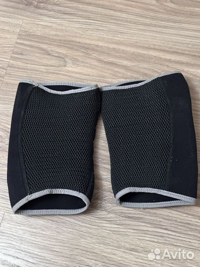 Наколенники Demix размер s/m