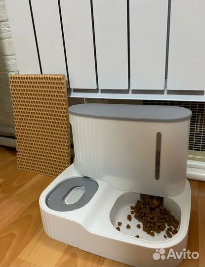 Автопоилка 2 в 1 кормушка для животных новая