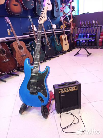 Электрогитара страт с комбиком