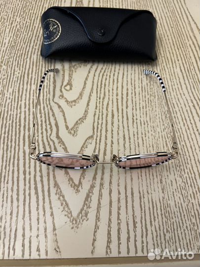 Солнцезащитные очки женские Calvin Klein