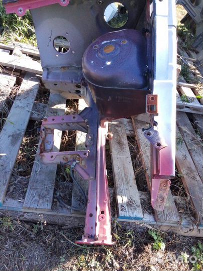 Лонжерон передний левый Ford Fiesta