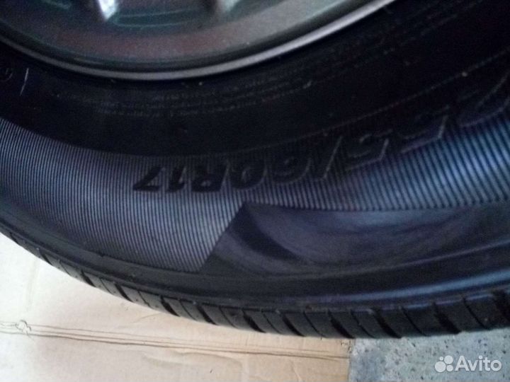 Nexen Roadian HP 255/60 R17 106V