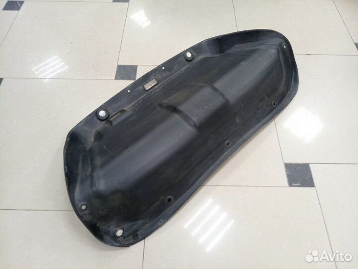 Обшивка крышки багажника Nissan Fuga Y50 2006