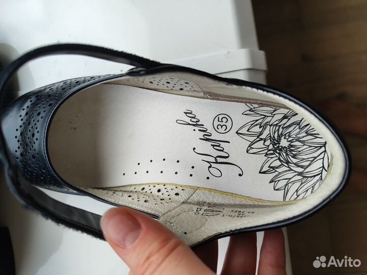 Туфли для девочки 35 размер kapika