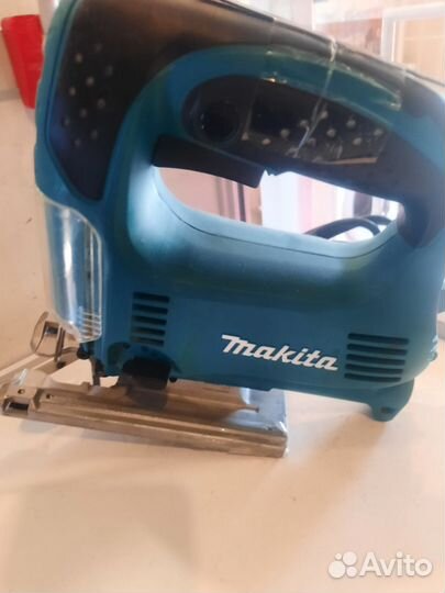 Болгарка Makita