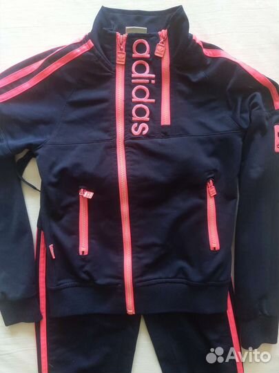 Спортивный костюм женский