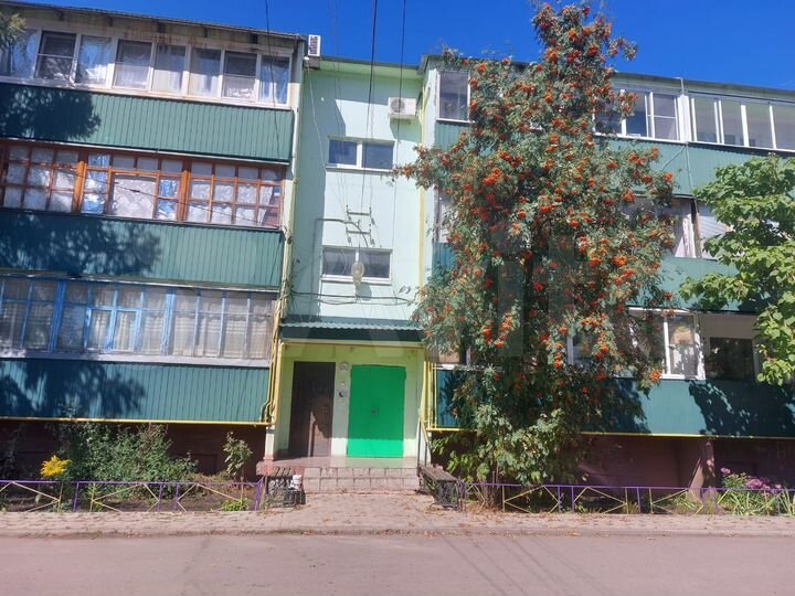 2-к. квартира, 54 м², 3/3 эт.