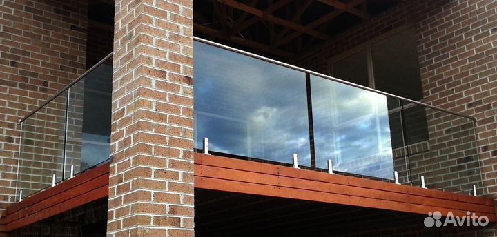 Стеклянные ограждения для лестницы