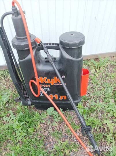 Опрыскиватель садовый ручной