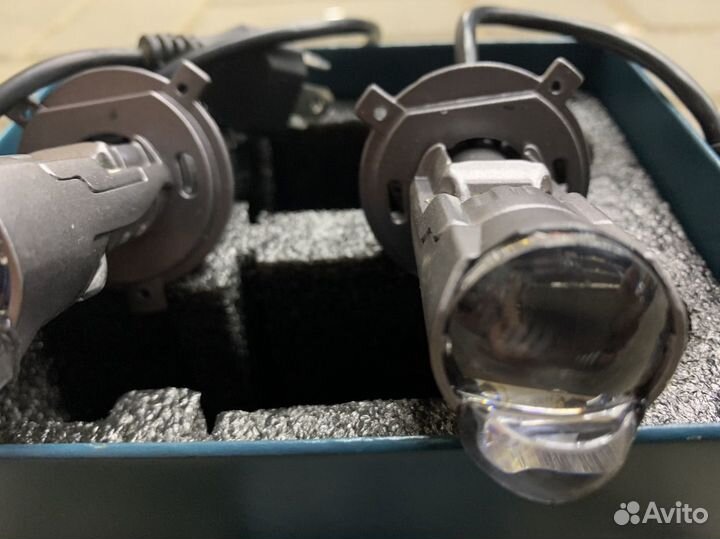 Би Led линзованые H4