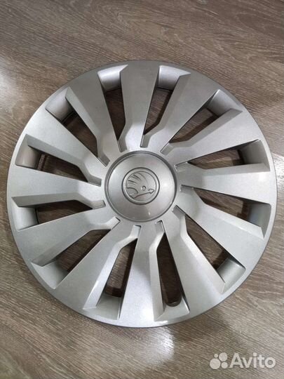Колпак skoda r15