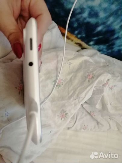 Планшет lenovo