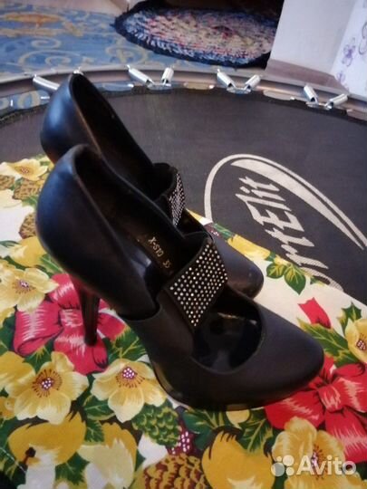 Продам туфли