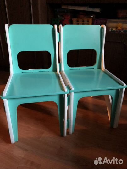 Детский стол и 2 стула