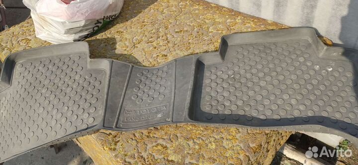 Пассажирский коврик Land Cruiser