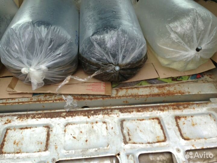 Пакеты полиэтиленоаые 1 х 0,50 см. для перевозки л