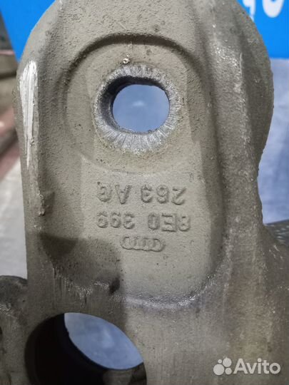 Ауди А4 Б7 Кронштейн АКПП