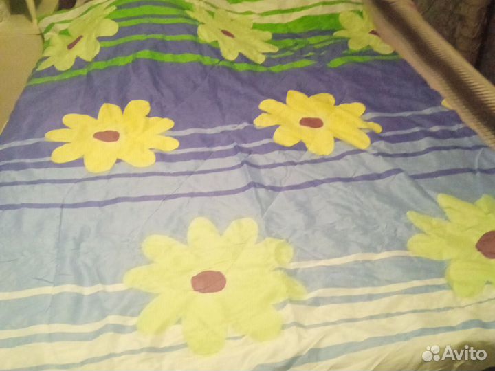 Одеяла, покрывала, простыни