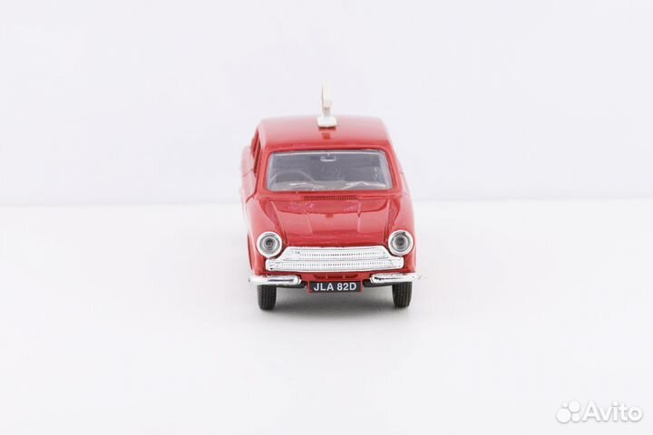 Ford Cortina с фигурками, Corgi 1/43