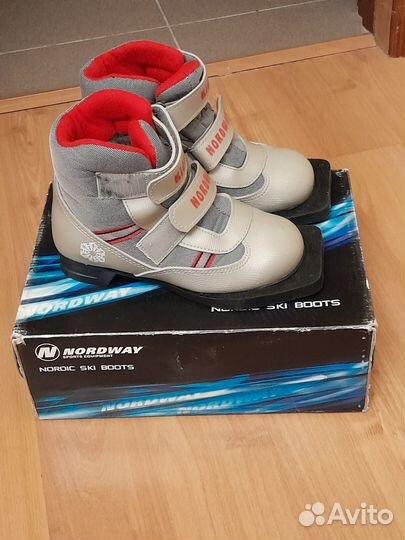 Лыжи детские беговые 120 см