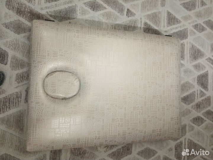 Массажная кушетка складная с отверстием