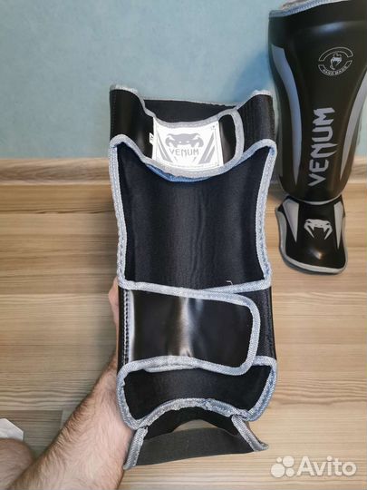Щитки для единоборств venum кожа