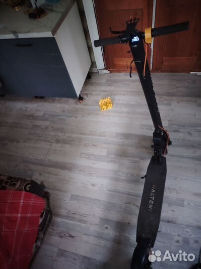 Самокат взрослый электрический бу