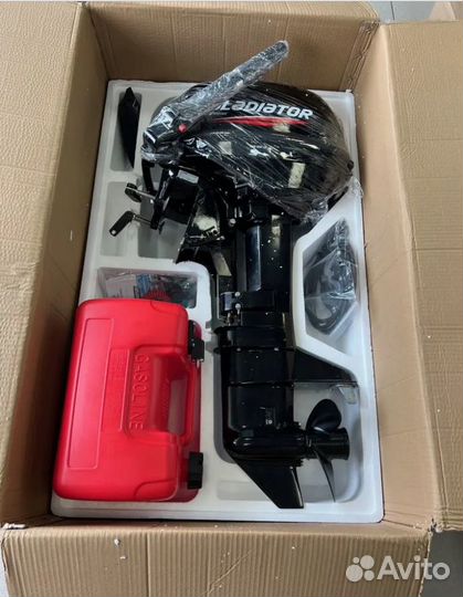 Лодочный мотор Gladiator 9.8