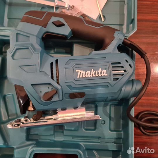 Лобзик makita