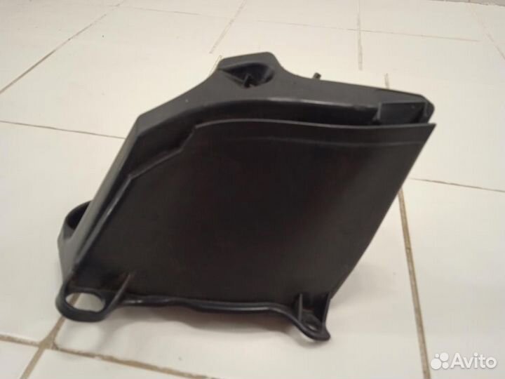 Кронштейн заднего бампера правый Peugeot 3008 I (2009—2013)