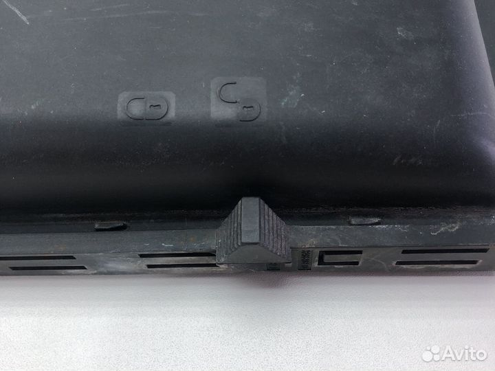 Крышка блока предохранителей Мерседс 2205400082