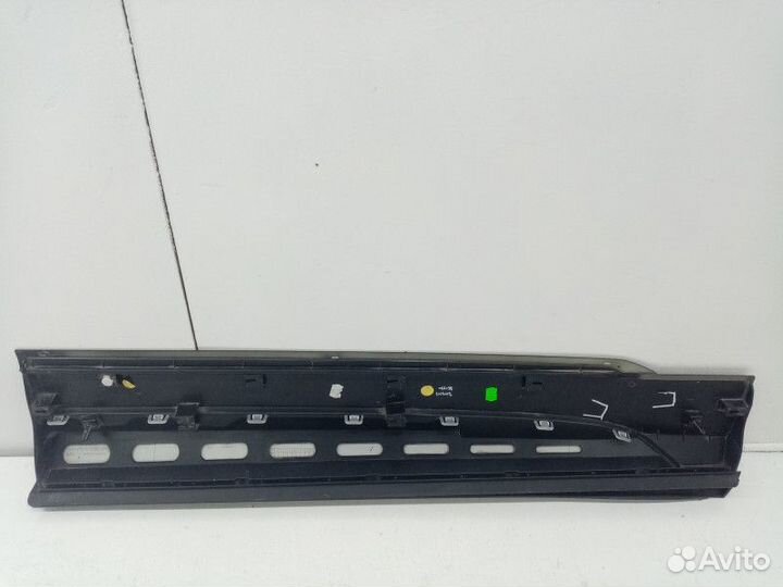 Молдинг передней левой двери Volkswagen Tiguan 2