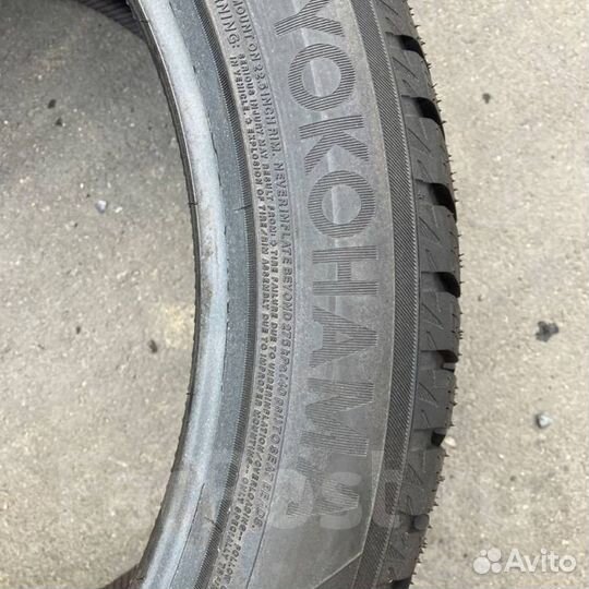 Yokohama BluEarth Winter V906 255/40 R20 101W