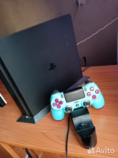 Sony playstation 4 slim
