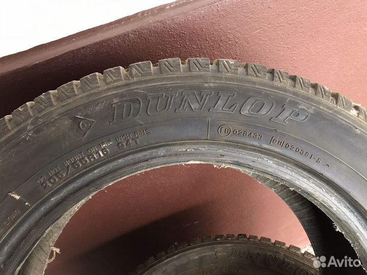 Dunlop SP Winter Ice 01 205/55 R16