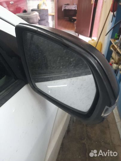 Зеркала LADA веста