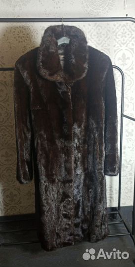 Шуба норковая, длинная 46