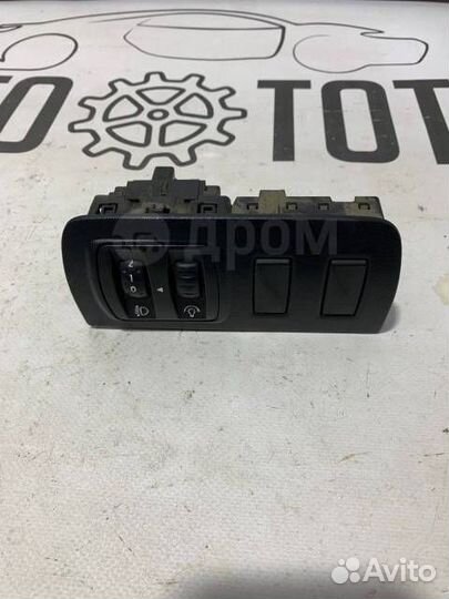 Блок кнопок Renault Fluence