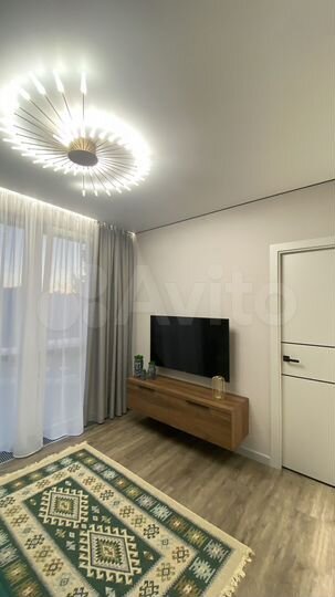 2-к. квартира, 37 м², 3/25 эт.