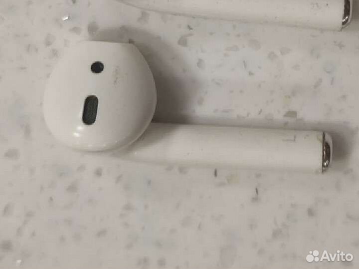 Наушник левый apple airpods