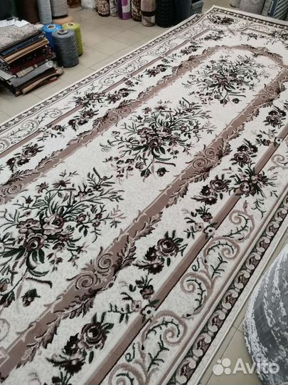 Ковёр бежевый 2х5 в магазине 