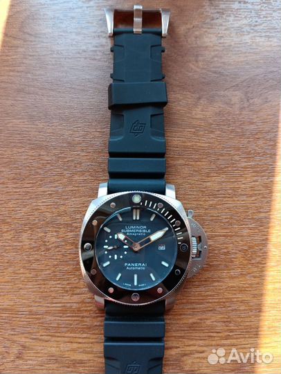 Часы Panerai Luminor submersible amagnetic