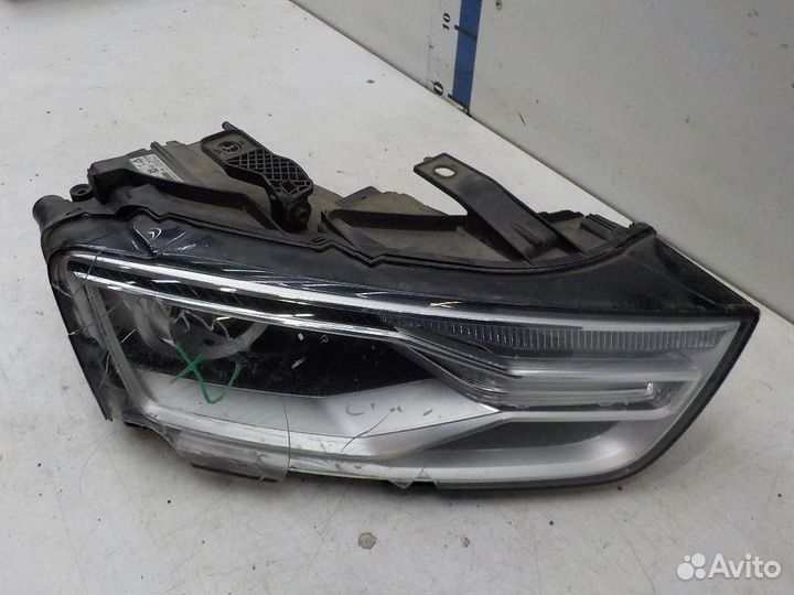 Фара правая Audi Q3/RS Q3