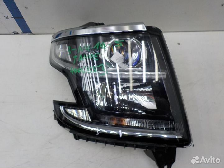 Фара правая Chevrolet Tahoe