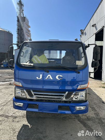 Самосвал JAC HFC3046P32K1C8S-1, 2022