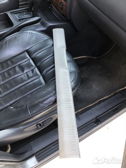 Правый пластик порога Jeep Grand Cherokee WJ 2001