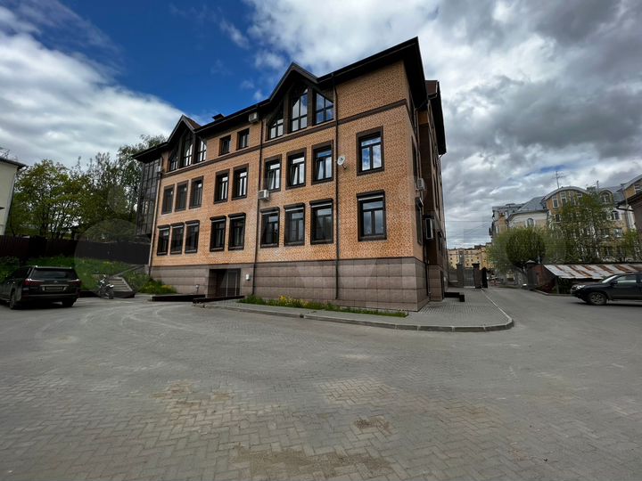 Машиноместо, 14 м²