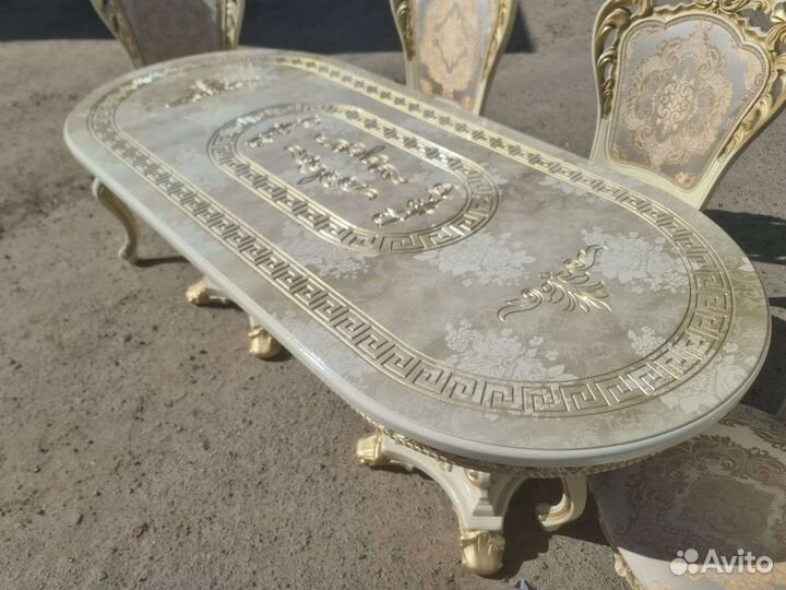 Стол, стулья